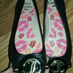 Juicy Couture black flats